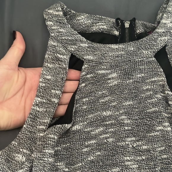 Hi-low dress with cutouts - Picture 3 of 5